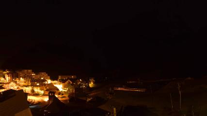 Grand Tourmalet: La mongie village - 1750m (skaping.com)