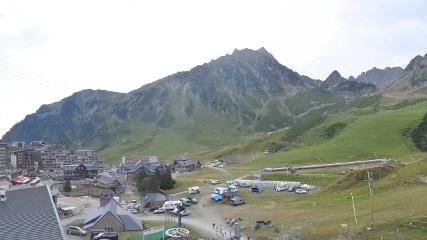Grand Tourmalet: La mongie village - 1750m (skaping.com)