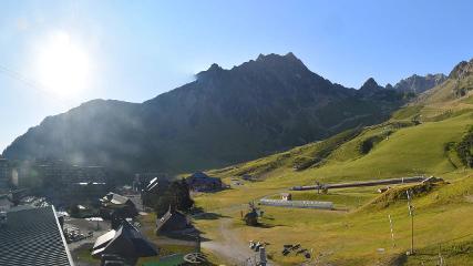 Grand Tourmalet: La mongie village - 1750m (skaping.com)