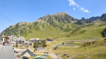 Grand Tourmalet: La mongie village - 1750m (skaping.com)