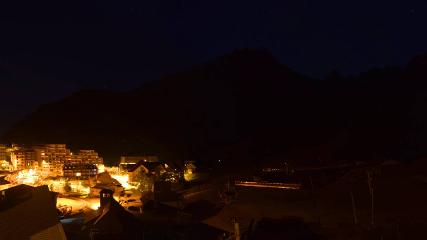 Grand Tourmalet: La mongie village - 1750m (skaping.com)