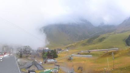 Grand Tourmalet: La mongie village - 1750m (skaping.com)