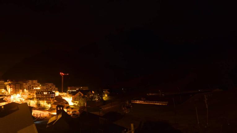 Webcam Grand Tourmalet: La mongie village - 1750m