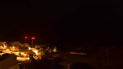 Grand Tourmalet: La mongie village - 1750m (skaping.com)