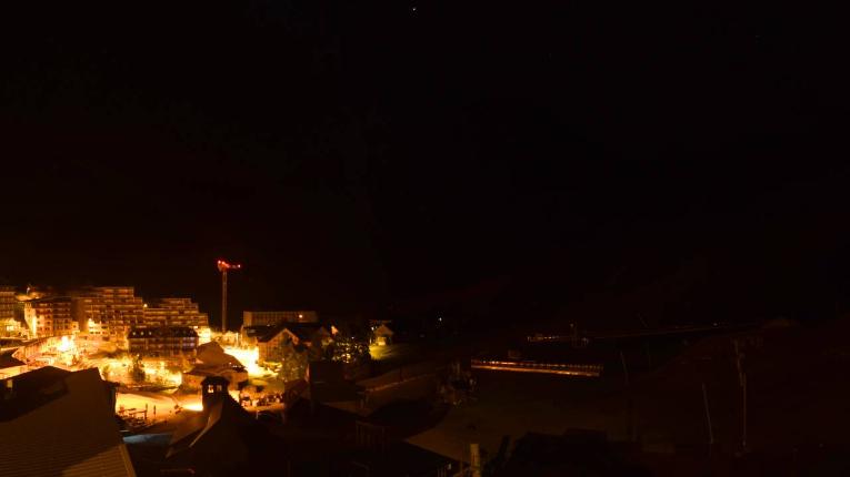 Webcam Grand Tourmalet: La mongie village - 1750m