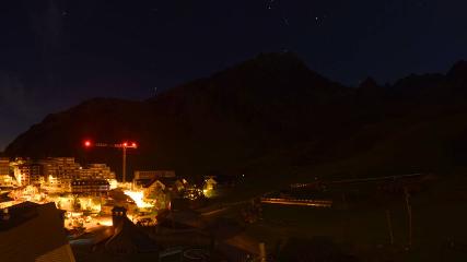 Grand Tourmalet: La mongie village - 1750m (skaping.com)
