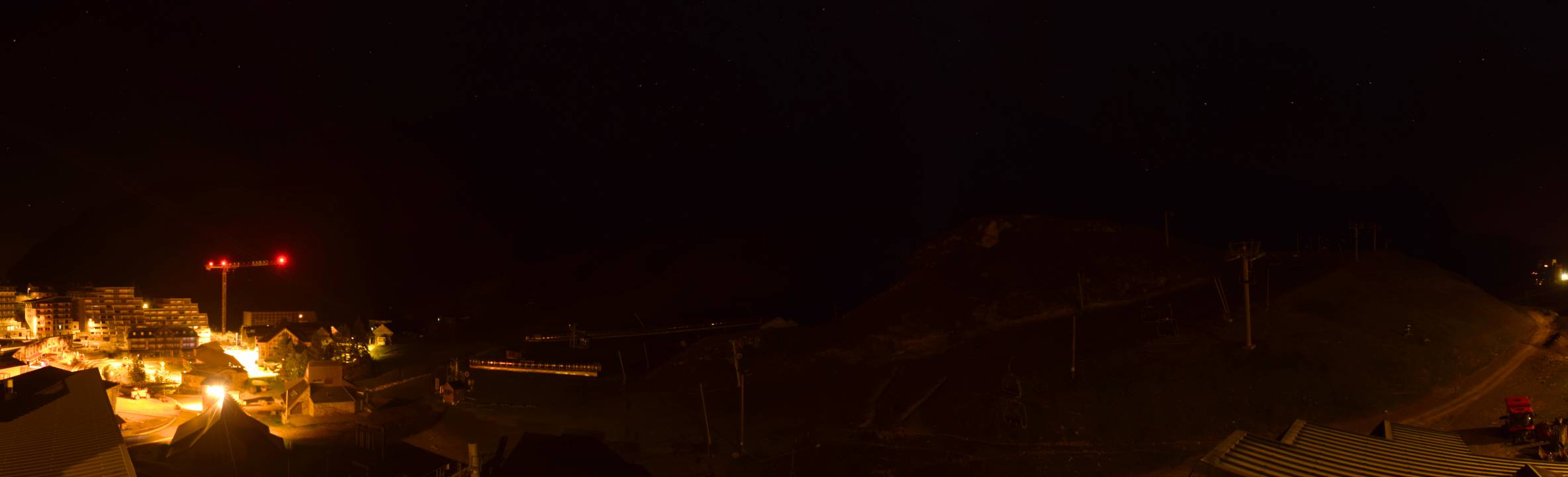 Webcam Grand Tourmalet: La mongie village - 1750m