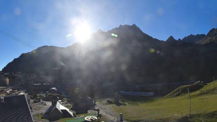 Grand Tourmalet: La mongie village - 1750m (skaping.com)