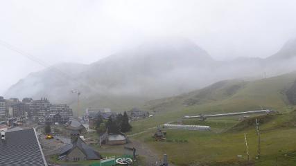 Grand Tourmalet: La mongie village - 1750m (skaping.com)