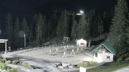 Grouse Mountain: Chalet Cam (grousemountain.com)