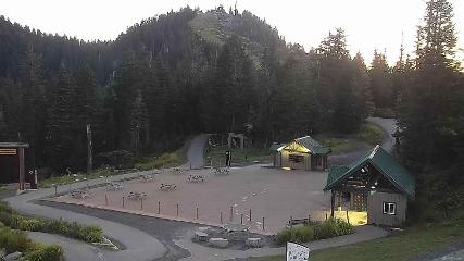 Grouse Mountain: Chalet Cam (grousemountain.com)