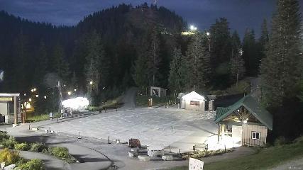 Grouse Mountain: Chalet Cam (grousemountain.com)