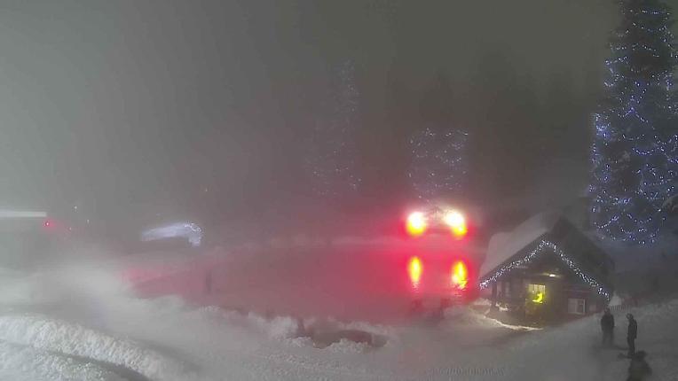 Webcam Grouse Mountain: Chalet Cam