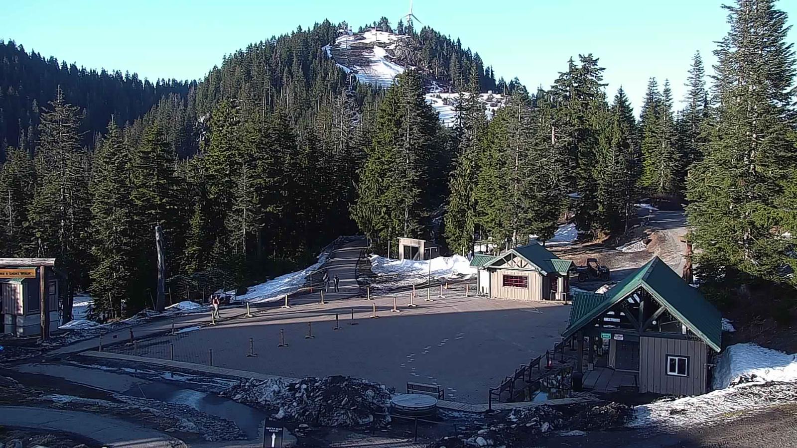 Webcam Grouse Mountain: Chalet Cam