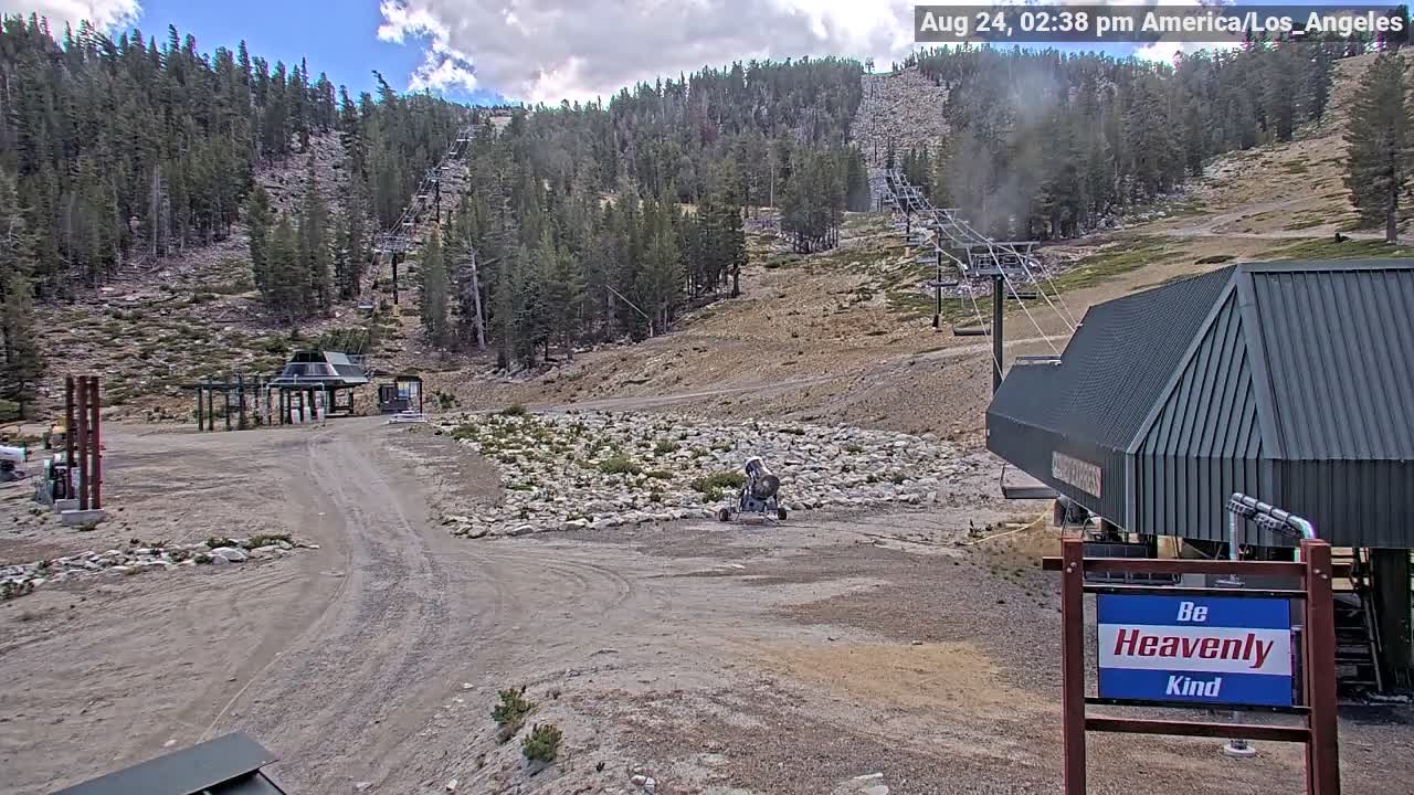Webcam Heavenly: East peak lodge