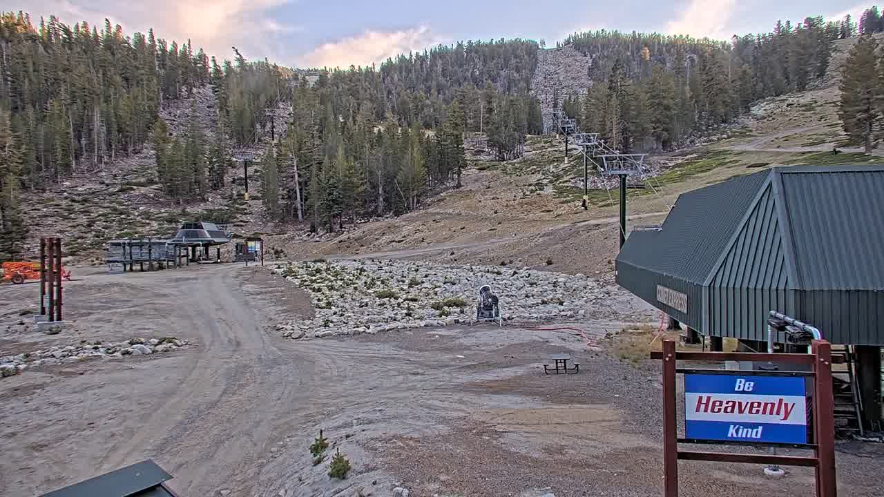 Webcam Heavenly: East peak lodge