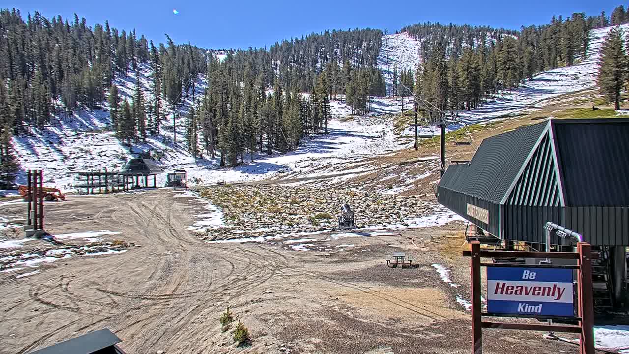Webcam Heavenly: East peak lodge
