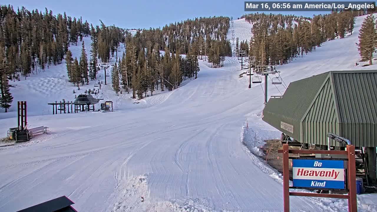 Webcam Heavenly: East peak lodge