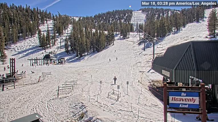 Webcam Heavenly: East peak lodge