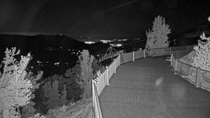 Heavenly: Midstation at the Gondola (skiheavenly.com)