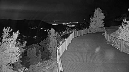 Heavenly: Midstation at the Gondola (skiheavenly.com)