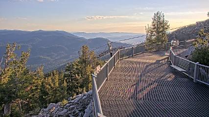 Heavenly: Midstation at the Gondola (skiheavenly.com)