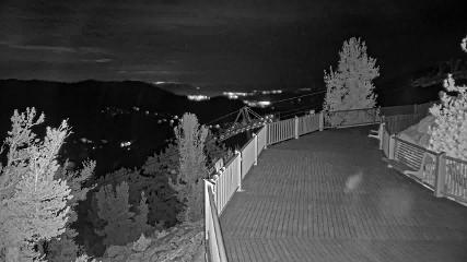 Heavenly: Midstation at the Gondola (skiheavenly.com)