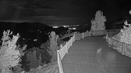 Heavenly: Midstation at the Gondola (skiheavenly.com)