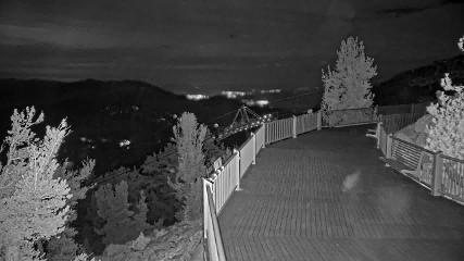 Heavenly: Midstation at the Gondola (skiheavenly.com)