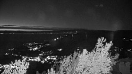 Heavenly: Midstation at the Gondola (skiheavenly.com)
