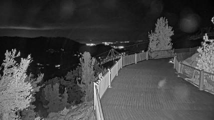 Heavenly: Midstation at the Gondola (skiheavenly.com)