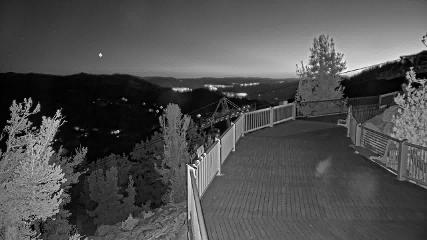 Heavenly: Midstation at the Gondola (skiheavenly.com)