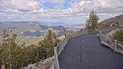 Heavenly: Midstation at the Gondola (skiheavenly.com)