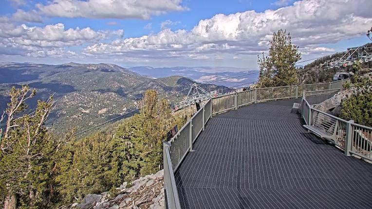 Webcam Heavenly: Midstation at the Gondola