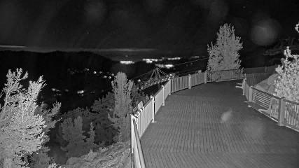 Heavenly: Midstation at the Gondola (skiheavenly.com)
