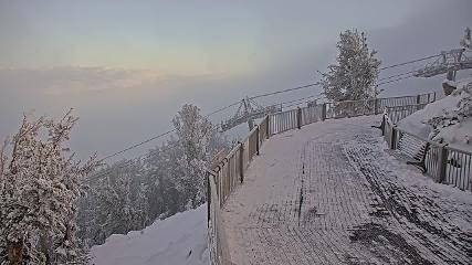 Heavenly: Midstation at the Gondola (skiheavenly.com)