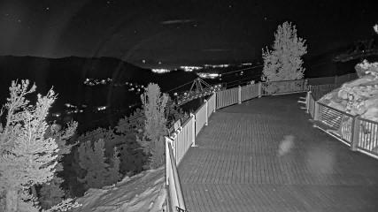 Heavenly: Midstation at the Gondola (skiheavenly.com)