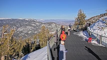 Heavenly: Midstation at the Gondola (skiheavenly.com)