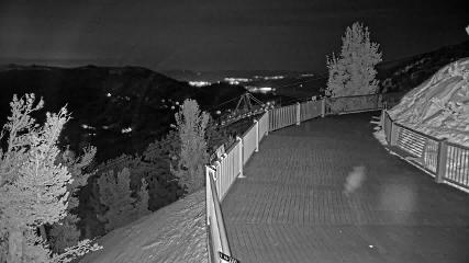 Heavenly: Midstation at the Gondola (skiheavenly.com)