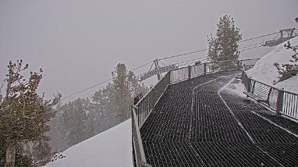 Heavenly: Midstation at the Gondola (skiheavenly.com)