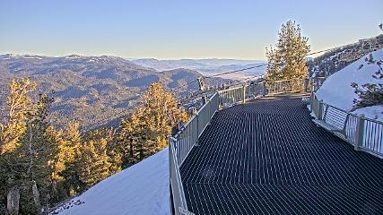 Heavenly: Midstation at the Gondola (skiheavenly.com)