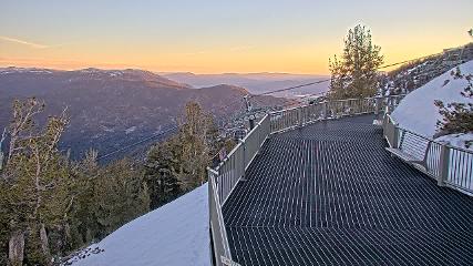 Heavenly: Midstation at the Gondola (skiheavenly.com)