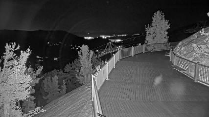 Heavenly: Midstation at the Gondola (skiheavenly.com)