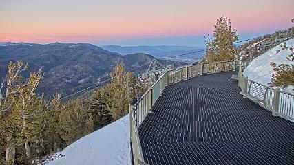 Heavenly: Midstation at the Gondola (skiheavenly.com)