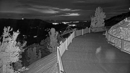 Heavenly: Midstation at the Gondola (skiheavenly.com)