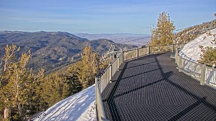 Heavenly: Midstation at the Gondola (skiheavenly.com)