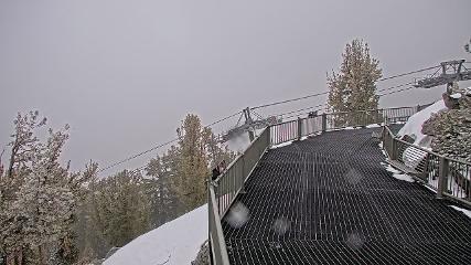 Heavenly: Midstation at the Gondola (skiheavenly.com)