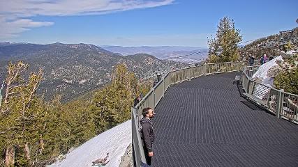 Heavenly: Midstation at the Gondola (skiheavenly.com)