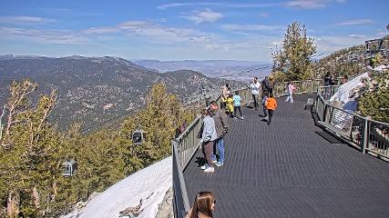 Heavenly: Midstation at the Gondola (skiheavenly.com)