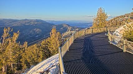 Heavenly: Midstation at the Gondola (skiheavenly.com)